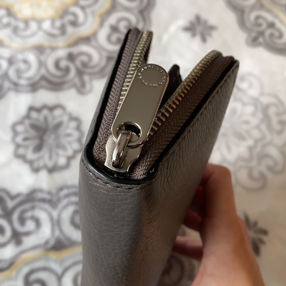Marc Jacob’s Wallet - Picture 10 of 12